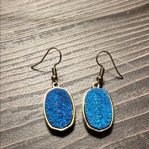 Judson & Co. turquoise rounded earring in a hexagonal shape. NWOT